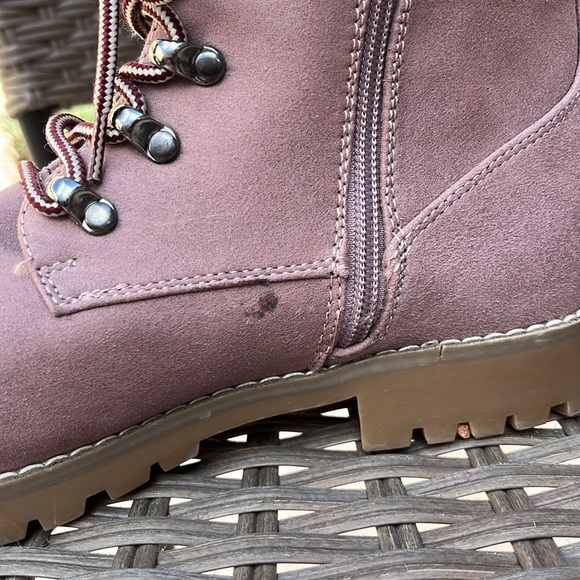 Ladies Mountain Sole Boots - Picture 5 of 10